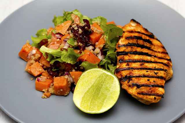 Greek Salad with Grilled Chicken