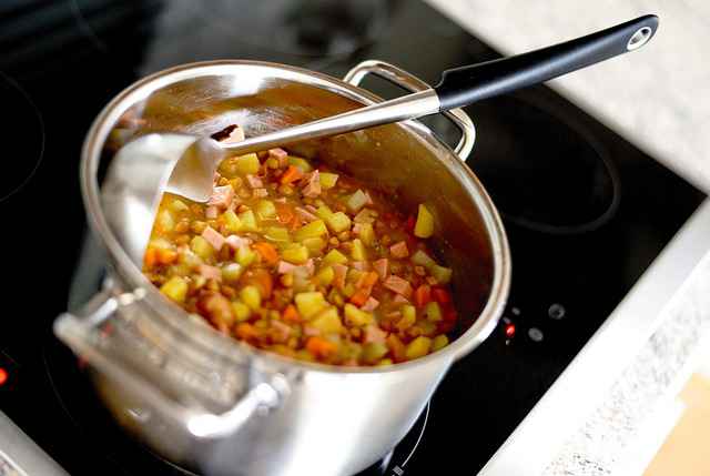  Irish Beef and Guinness Stew (Serves: 6) 