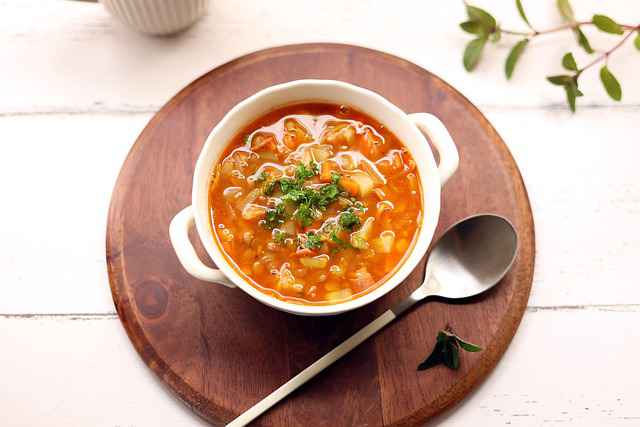 Lentil Soup (Serves: 6) 