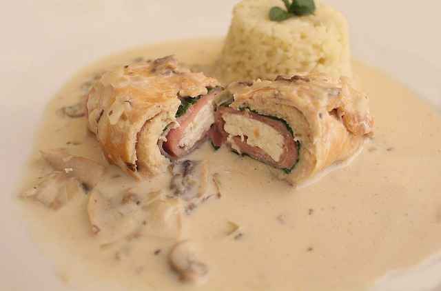 Pesto-Mozzarella Stuffed Chicken