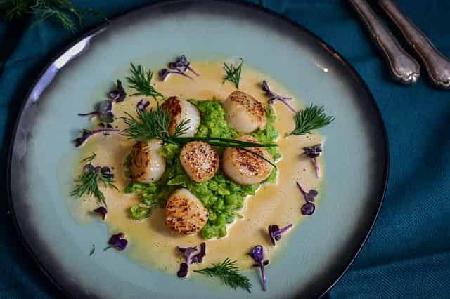 Creamy Garlic Butter Scallops