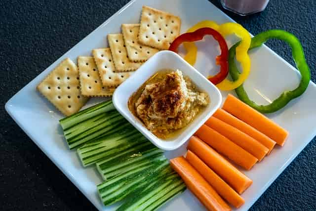 Hummus and Veggie Sticks